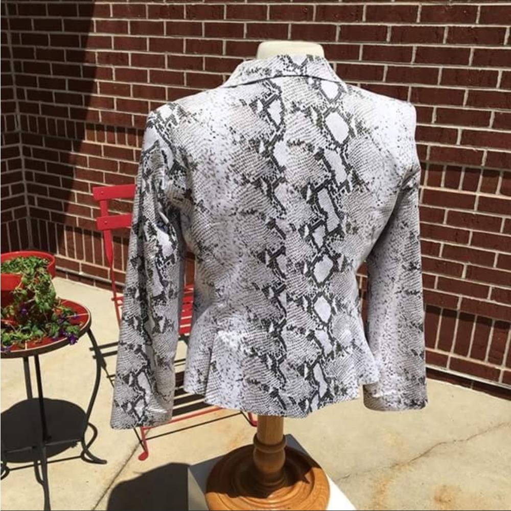 Patrick Christopher Reptile Print Blazer - image 4